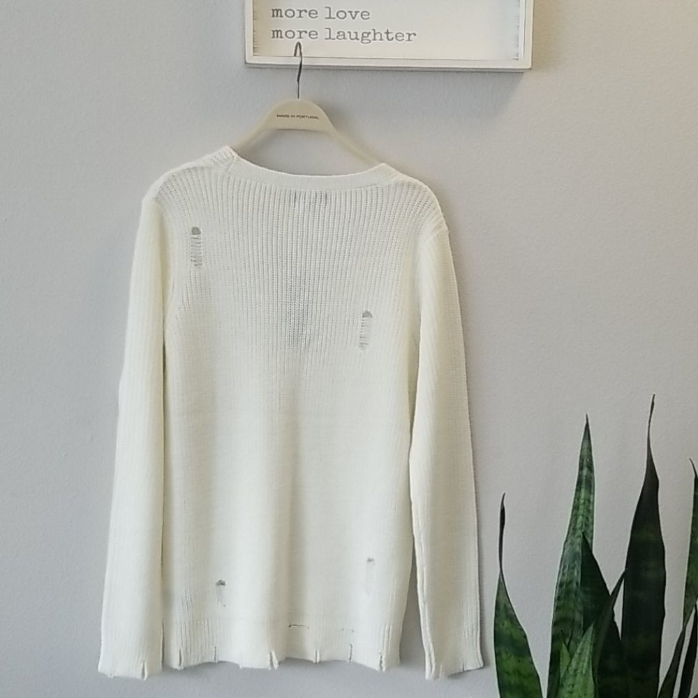 Distressed Sweater - Picture 5 of 6
